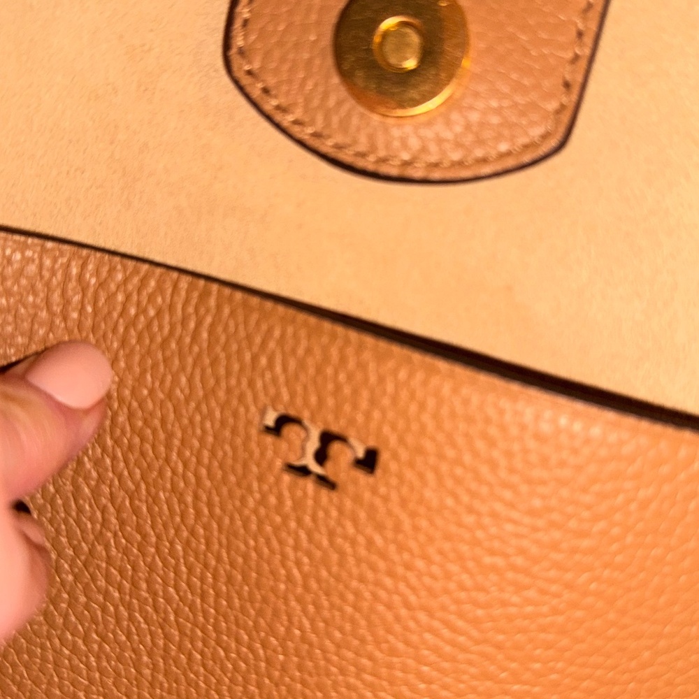 Tory Burch McGraw handbag - Picture 12 of 14
